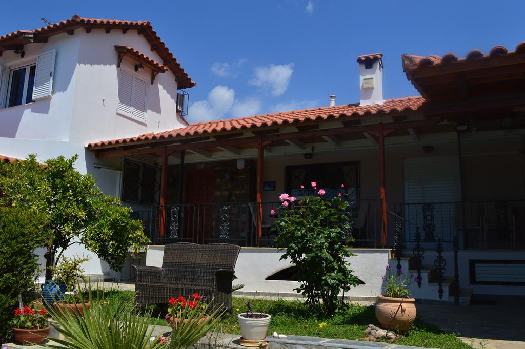 Villa Suites Lagonisi Luxury Exterior photo